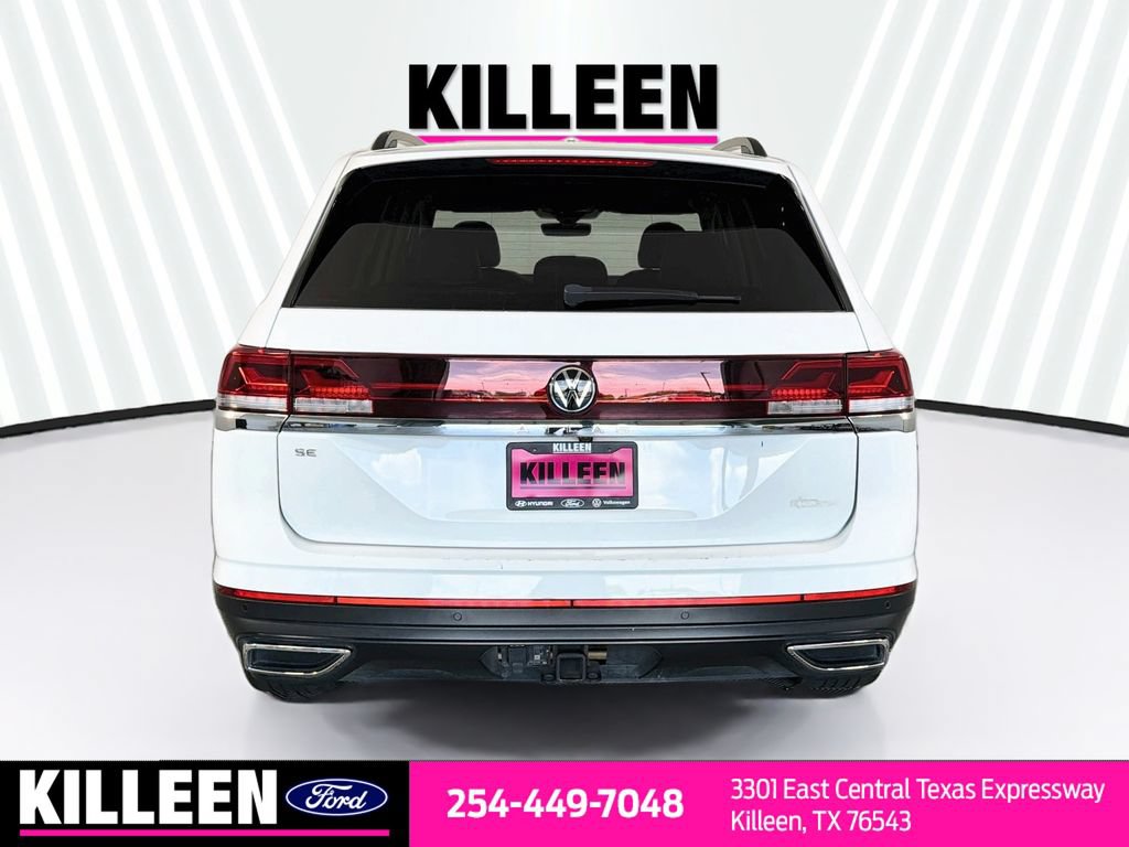 Used 2024 Volkswagen Atlas SE w/ Panoramic Sunroof Package FWD image 8