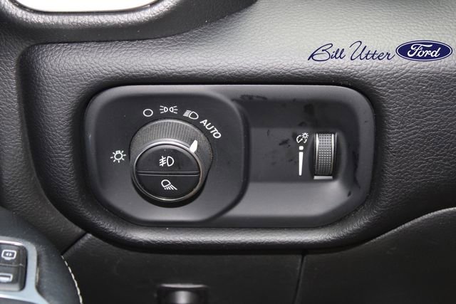 Used 2024 RAM 2500 Big Horn w/ Protection Group AWD/4WD image 19