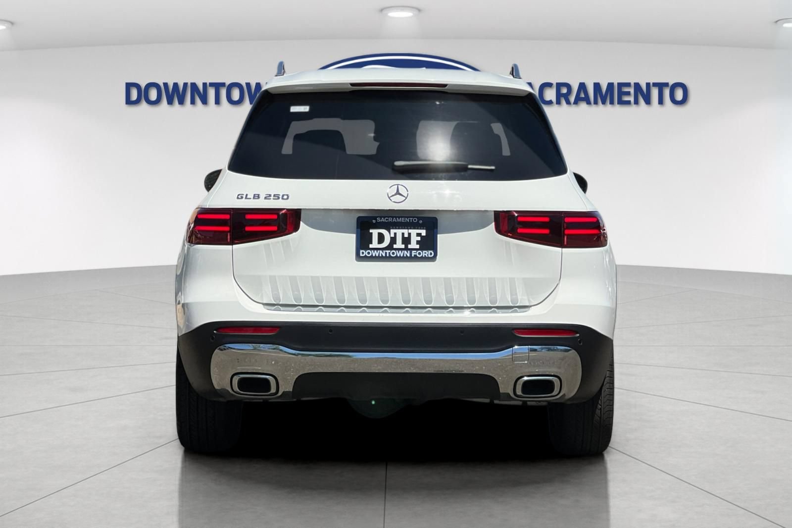 Used 2024 Mercedes-Benz GLB 250 image 9
