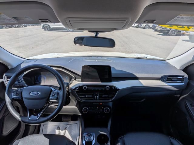 Certified 2021 Ford Escape SEL w/ Technology Package AWD/4WD image 15