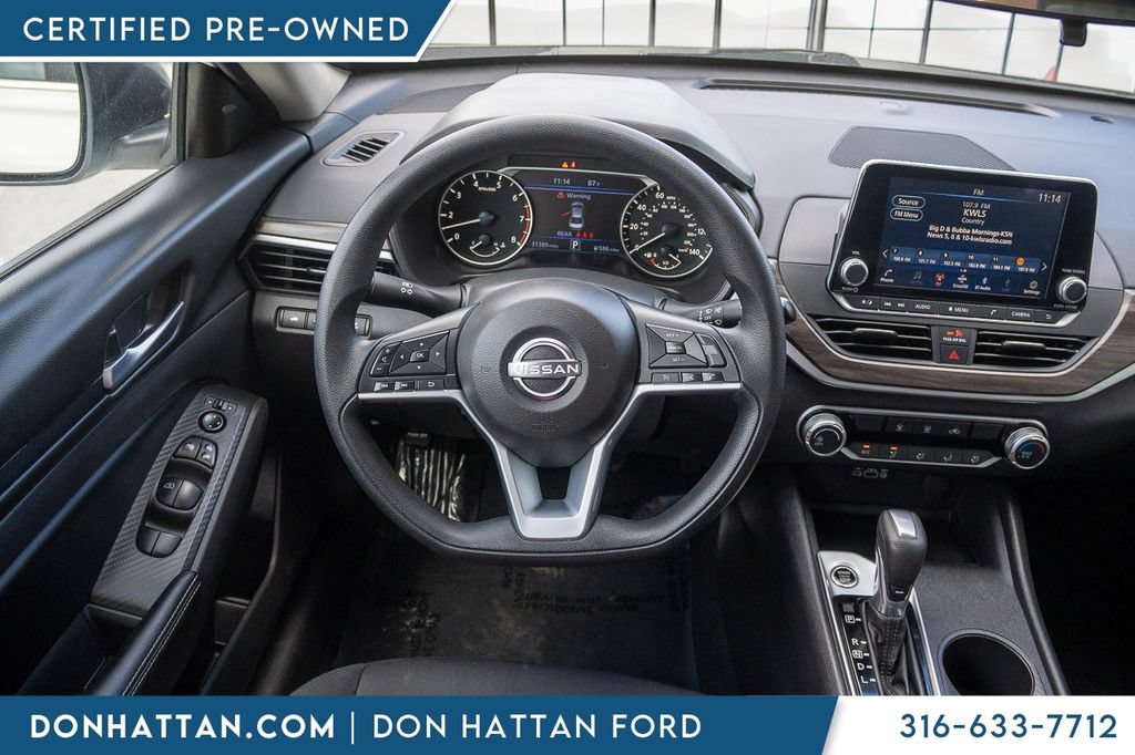Used 2025 Nissan Altima 2.5 SV FWD image 7