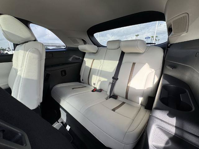 Used 2024 MAZDA CX-90 3.3 Turbo w/ Premium Plus Pkg AWD/4WD image 16