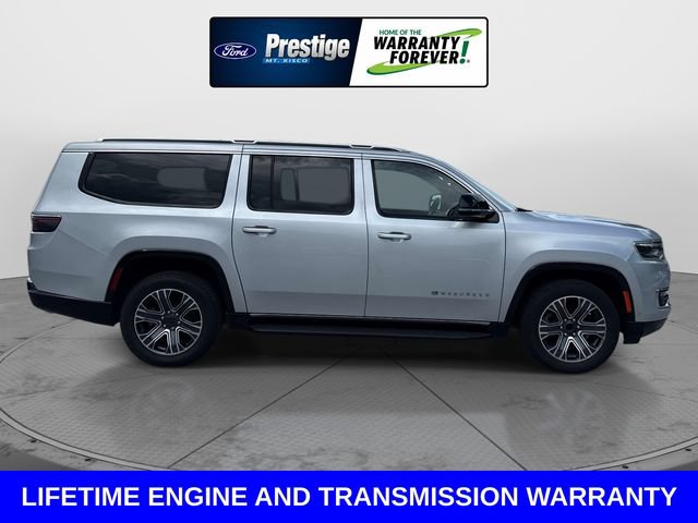 Used 2024 Jeep Wagoneer L Series II w/ Flexible Seating Group RWD image 3