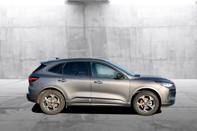 Certified 2024 Ford Escape ST-Line image 3