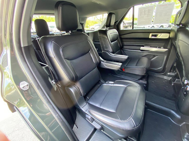 Certified 2023 Ford Explorer Limited w/ Limited Technology Package AWD/4WD image 38