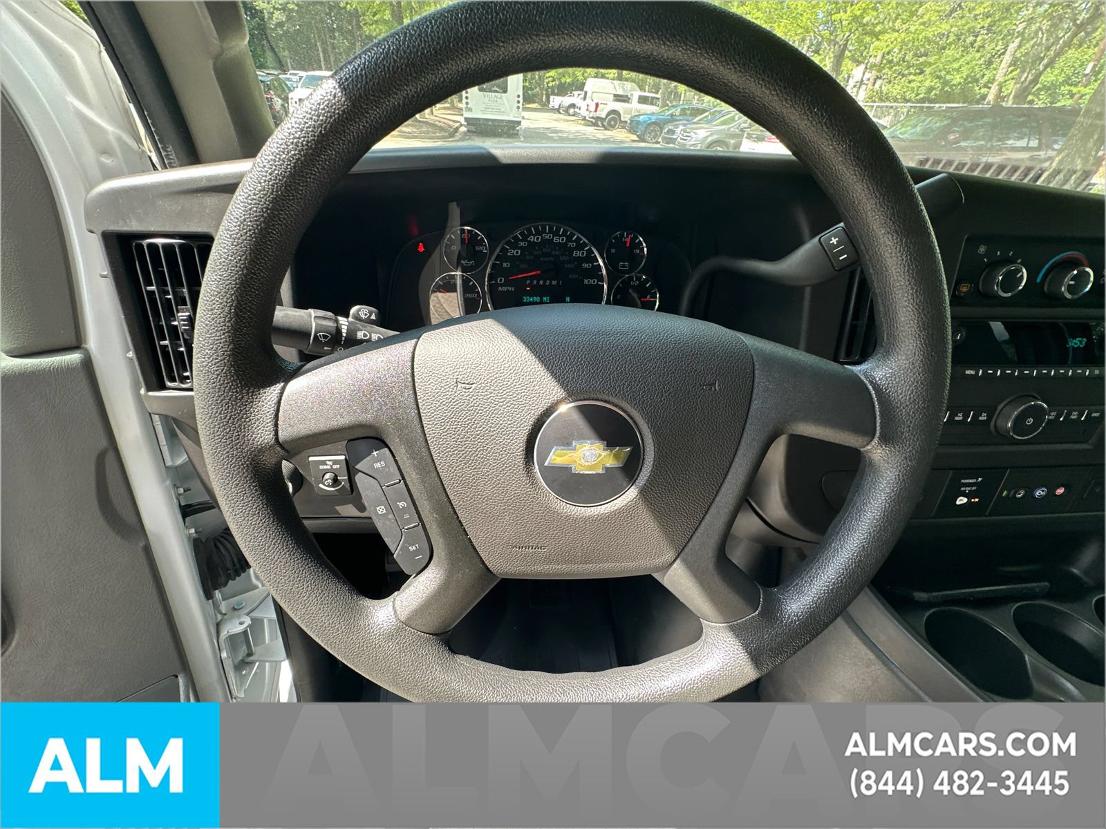 Used 2025 Chevrolet Express 3500 LT w/ LT Preferred Equipment Group RWD image 23