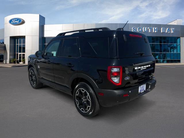 Certified 2025 Ford Bronco Sport Outer Banks w/ Outer Banks Tech Package+ AWD/4WD image 3