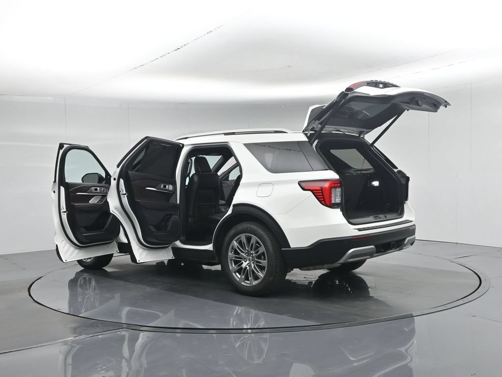 Certified 2025 Ford Explorer Platinum RWD image 40