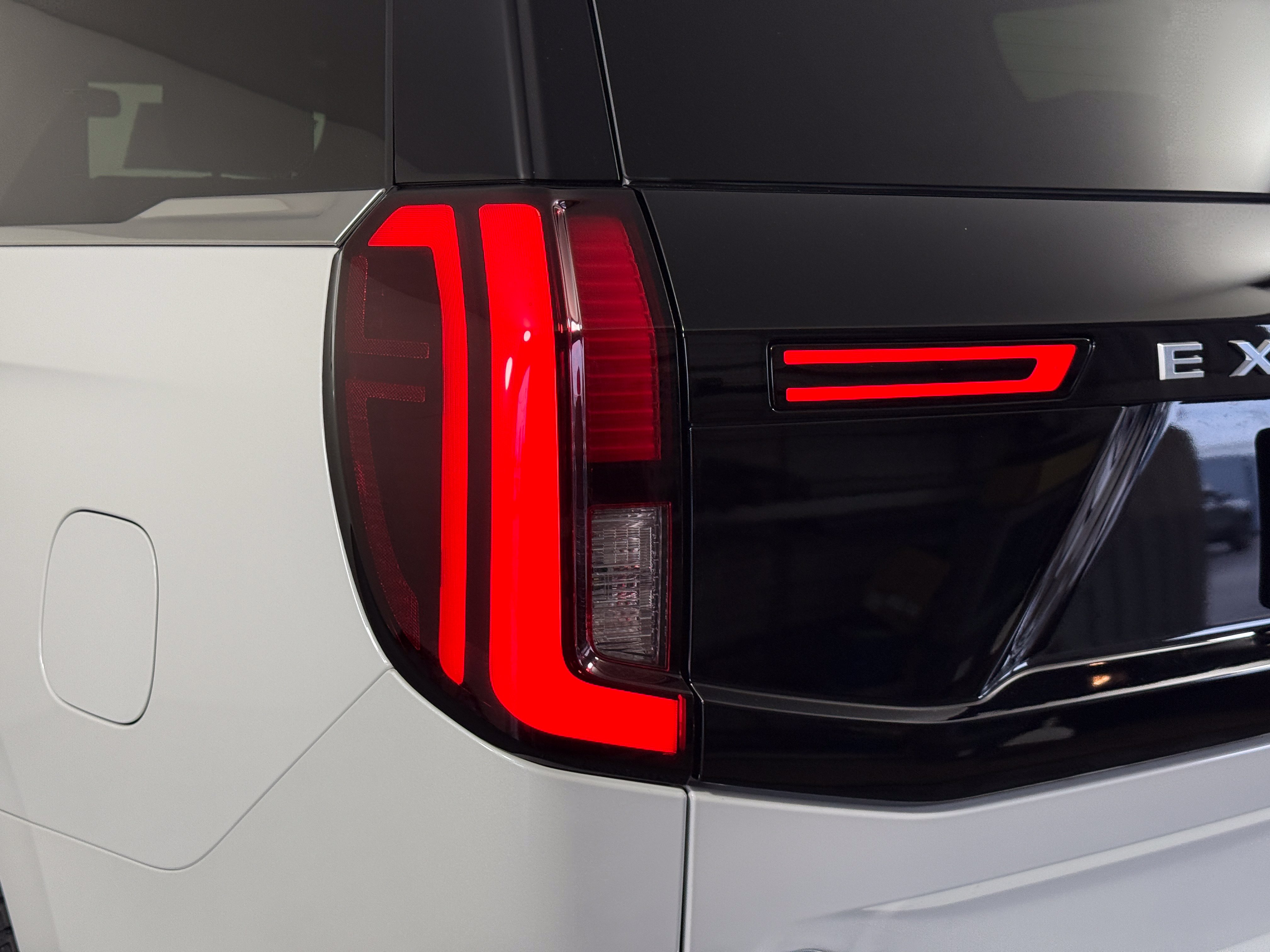 Certified 2025 Ford Expedition King Ranch AWD/4WD image 8