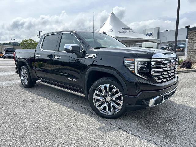 Used 2025 GMC Sierra 1500 Denali AWD/4WD image 2