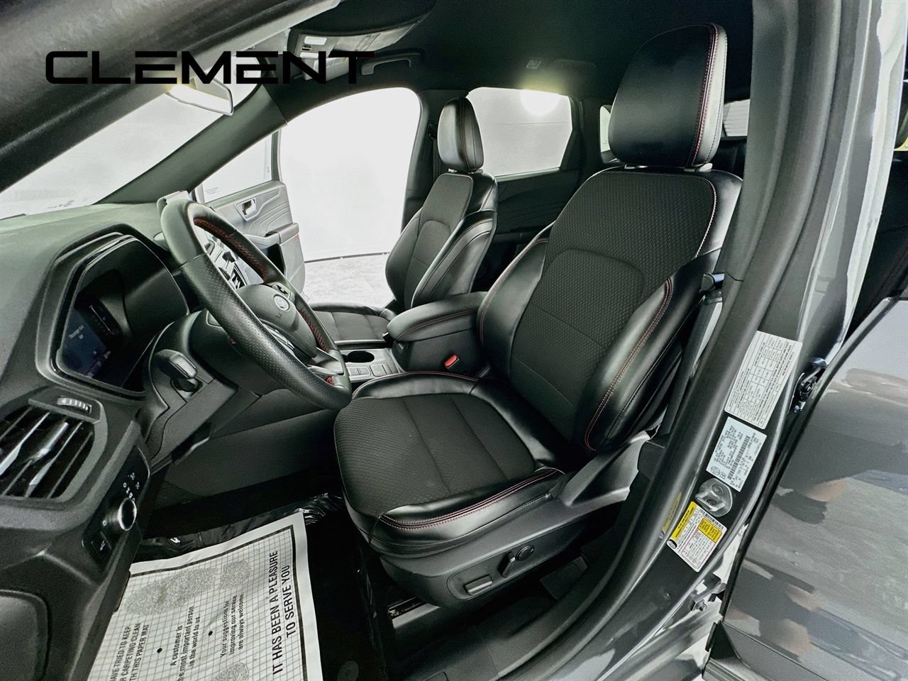 Certified 2024 Ford Escape ST-Line AWD/4WD image 29
