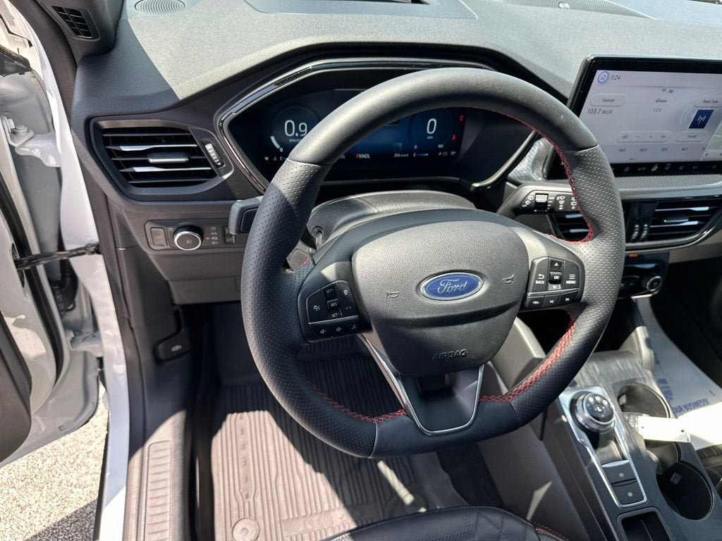Certified 2024 Ford Escape ST-Line Elite w/ Premium Technology Package AWD/4WD image 16