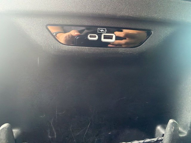 Used 2023 Chrysler Pacifica Touring-L FWD image 20