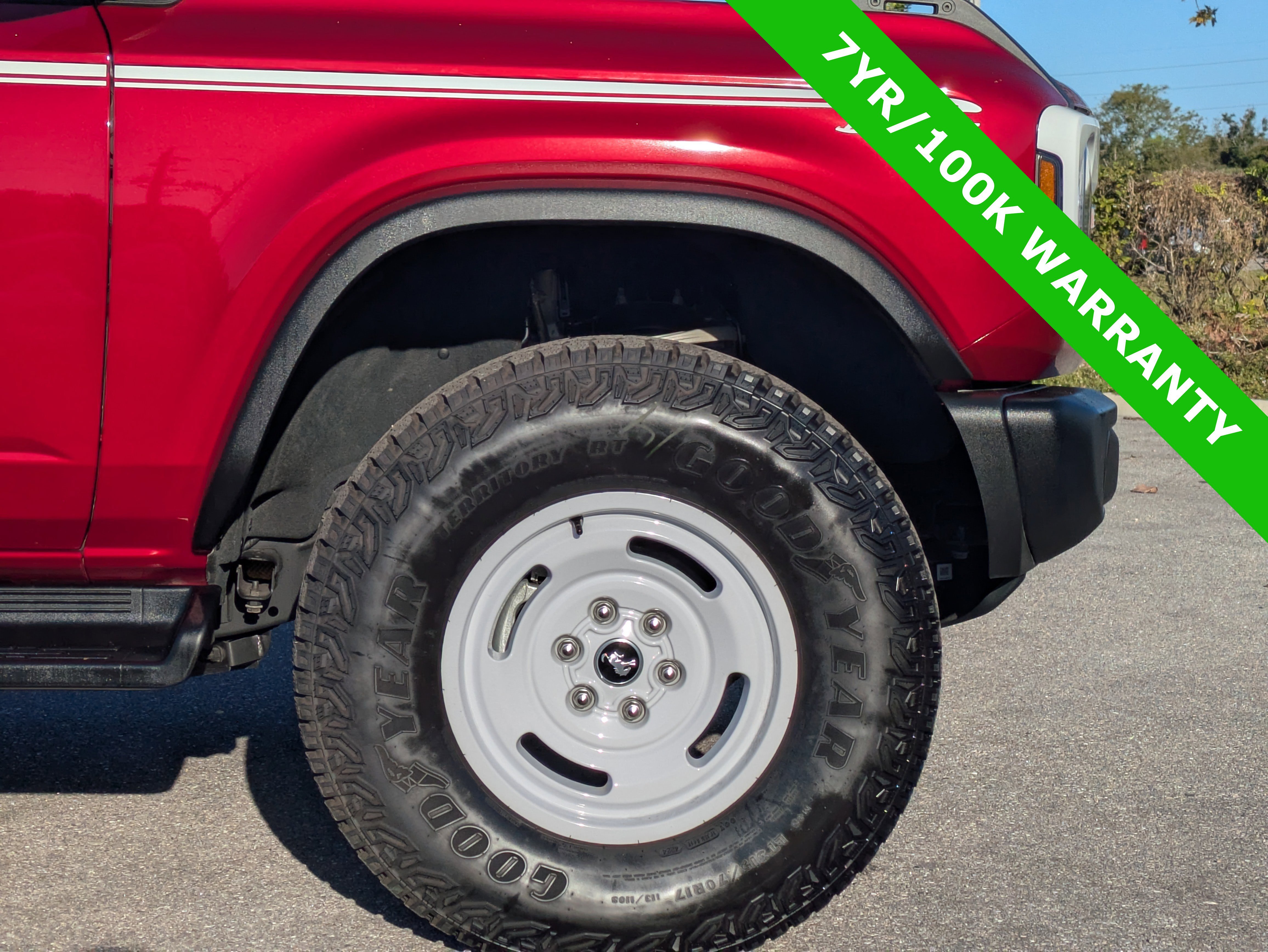 Certified 2025 Ford Bronco Heritage Edition image 11