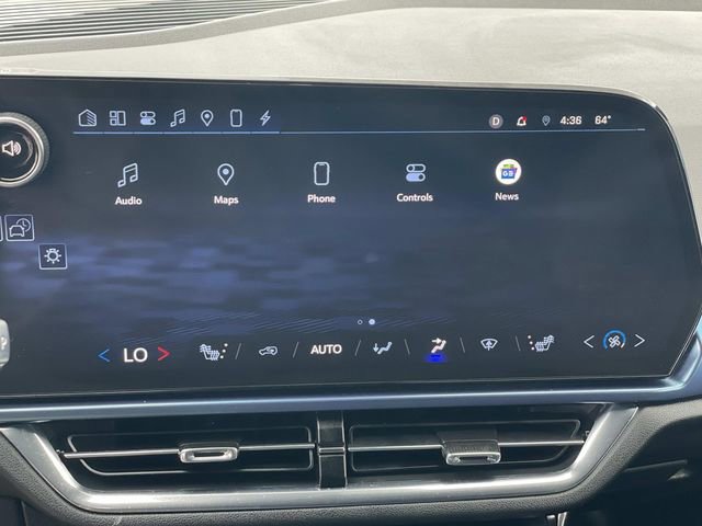 Used 2025 Chevrolet Equinox EV LT w/ Convenience Package image 14