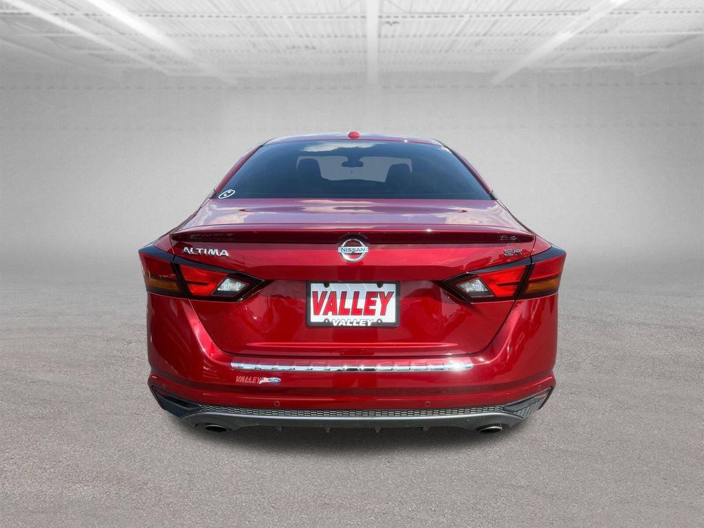 Used 2020 Nissan Altima 2.5 SR w/ Premium Package FWD image 12