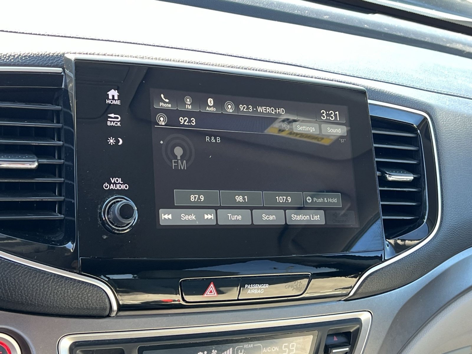 Used 2019 Honda Pilot EX image 16