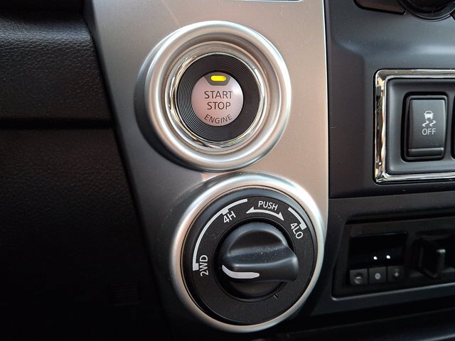 Used 2021 Nissan Titan SV w/ SV Convenience Package AWD/4WD image 26