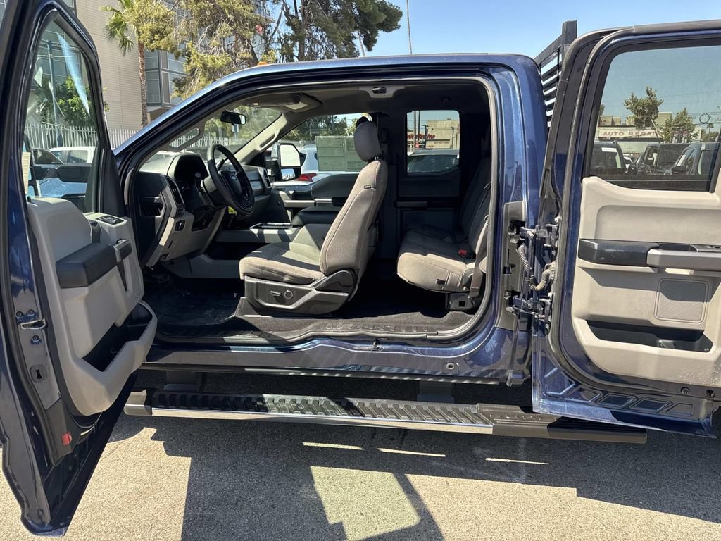 Certified 2019 Ford F250 XLT w/ XLT Premium Package RWD image 20