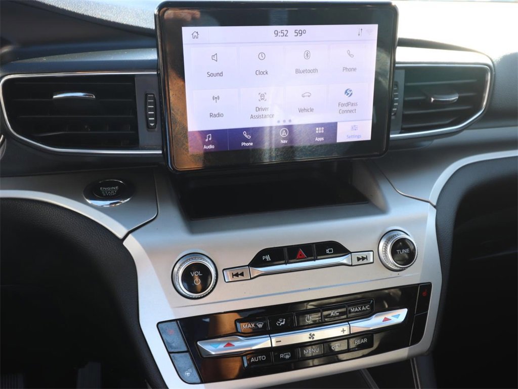 Certified 2022 Ford Explorer XLT w/ Equipment Group 202A image 17