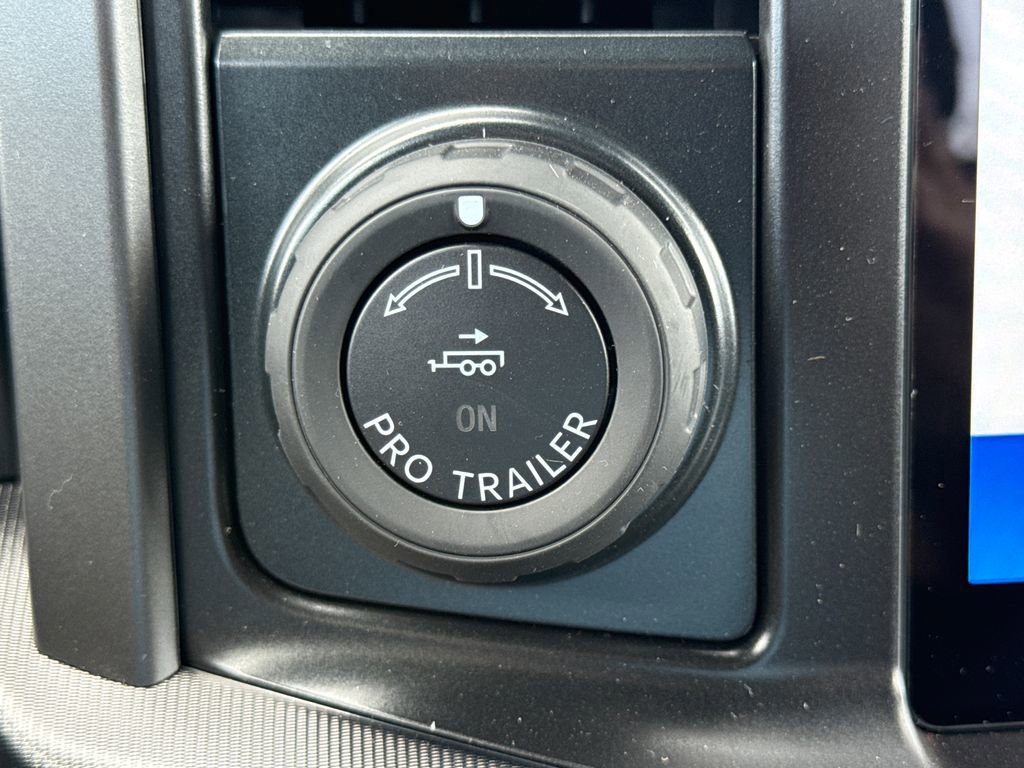 Certified 2025 Ford F150 Lariat w/ Equipment Group 501A Mid image 36