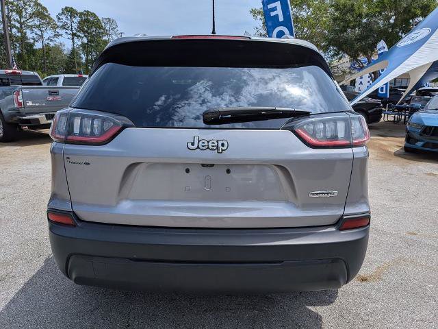 Used 2019 Jeep Cherokee Latitude w/ Popular Appearance Group FWD image 4