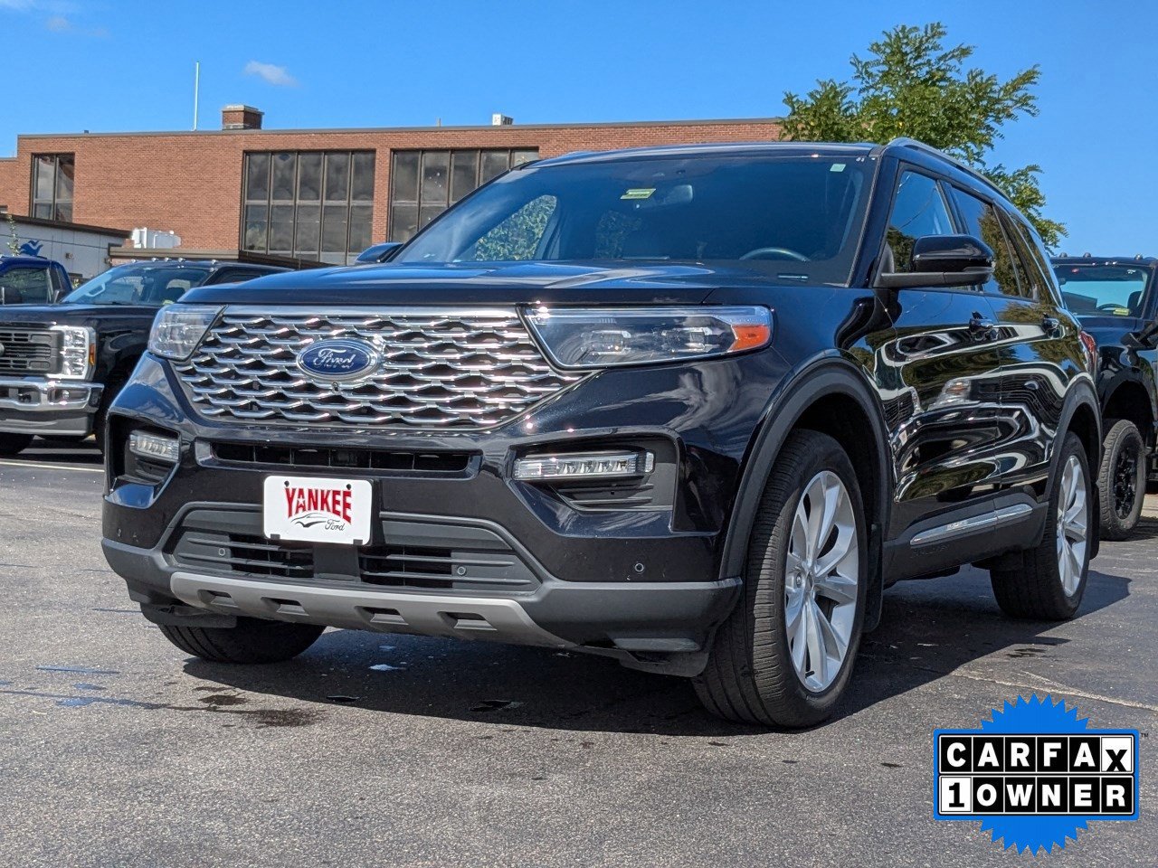 Certified 2022 Ford Explorer Platinum w/ Technology Package
