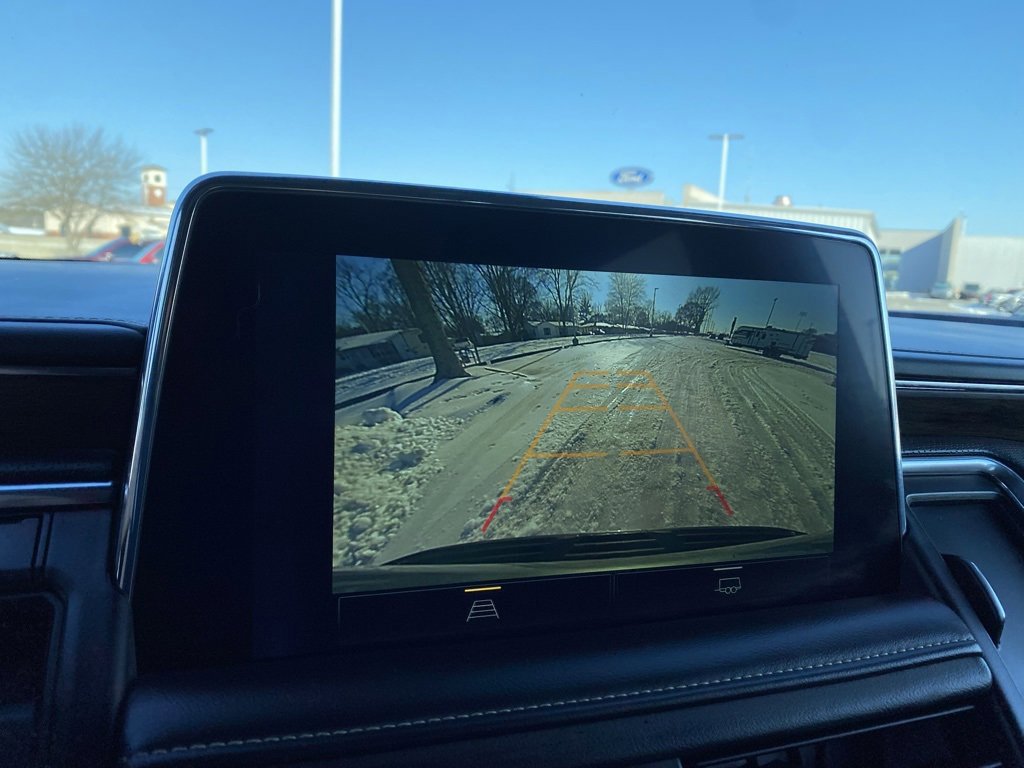 Used 2024 Chevrolet Suburban Premier image 20