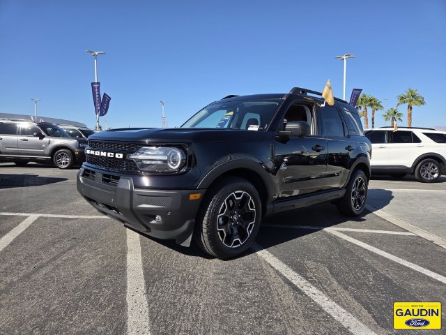 Certified 2025 Ford Bronco Sport Outer Banks w/ Outer Banks Tech Package+ AWD/4WD image 3