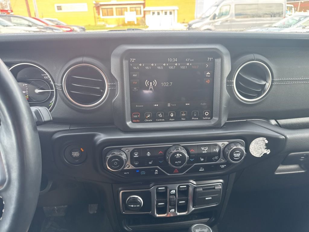 Used 2023 Jeep Wrangler Unlimited Sahara w/ Cold Weather Group image 23