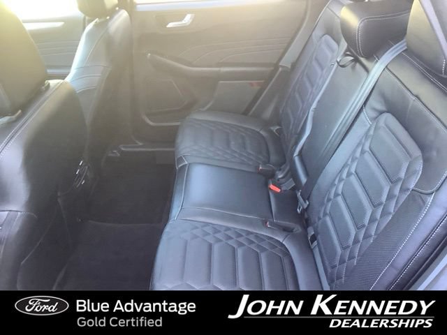 Certified 2023 Ford Escape Platinum w/ Premium Technology Package AWD/4WD image 32