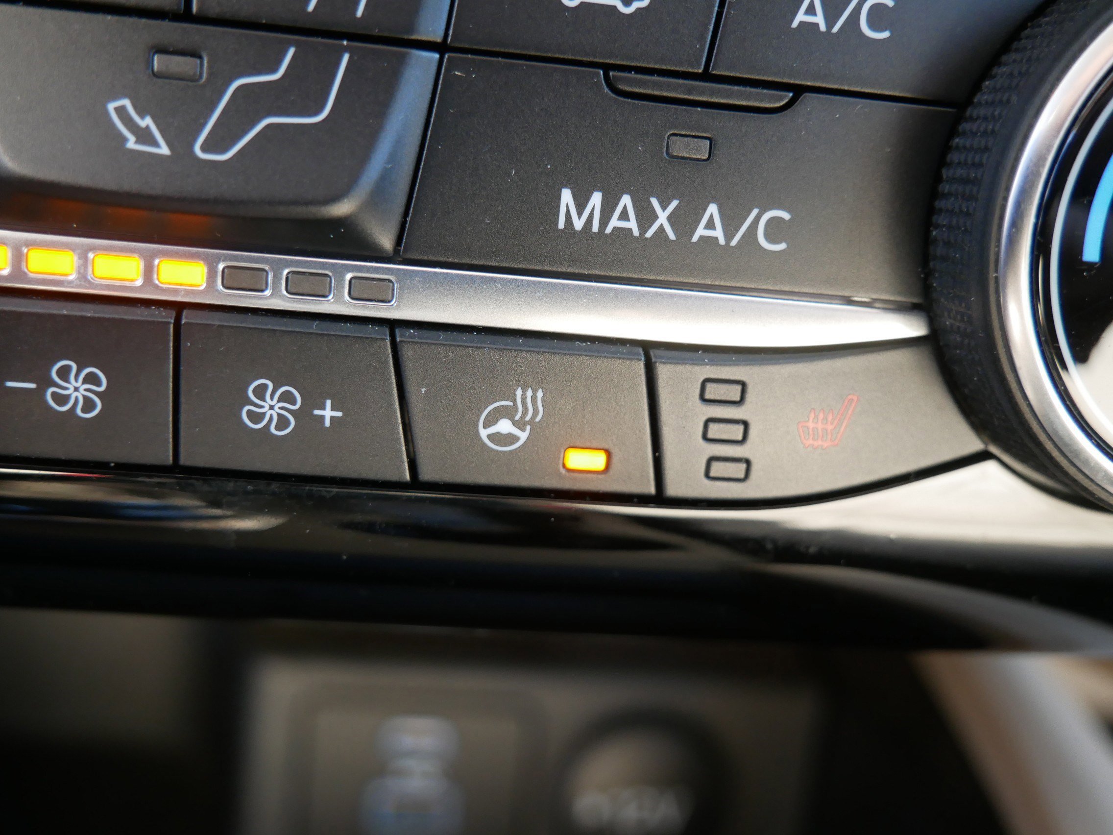 Certified 2022 Ford Escape SEL image 34