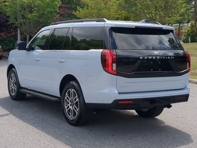 Certified 2025 Ford Expedition Active RWD image 6