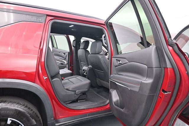 Used 2024 Chevrolet Traverse Z71 AWD/4WD image 20