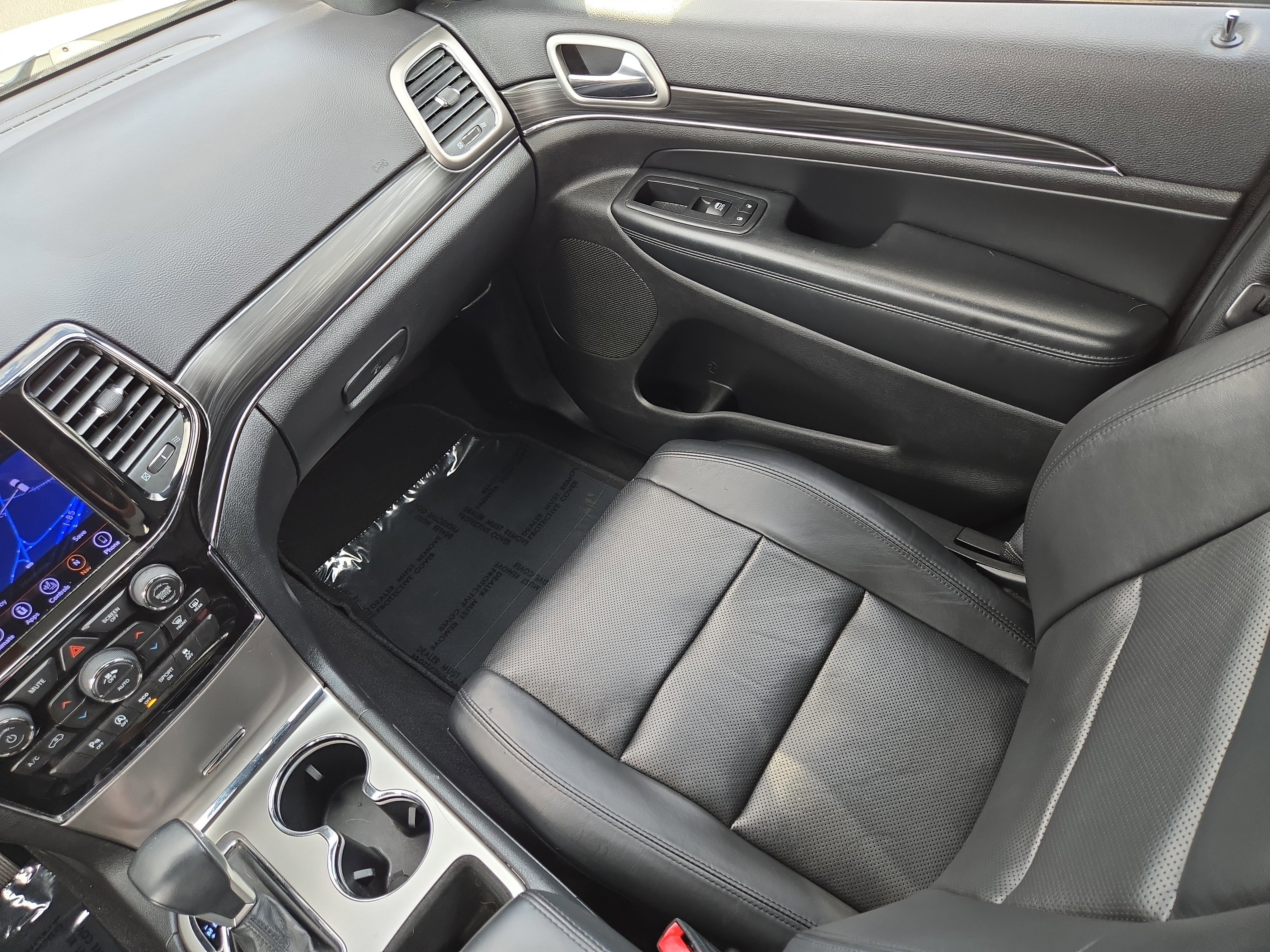 Used 2019 Jeep Grand Cherokee Limited w/ Luxury Group II image 16