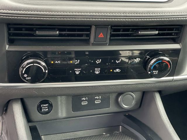 Used 2025 Nissan Rogue S FWD image 15