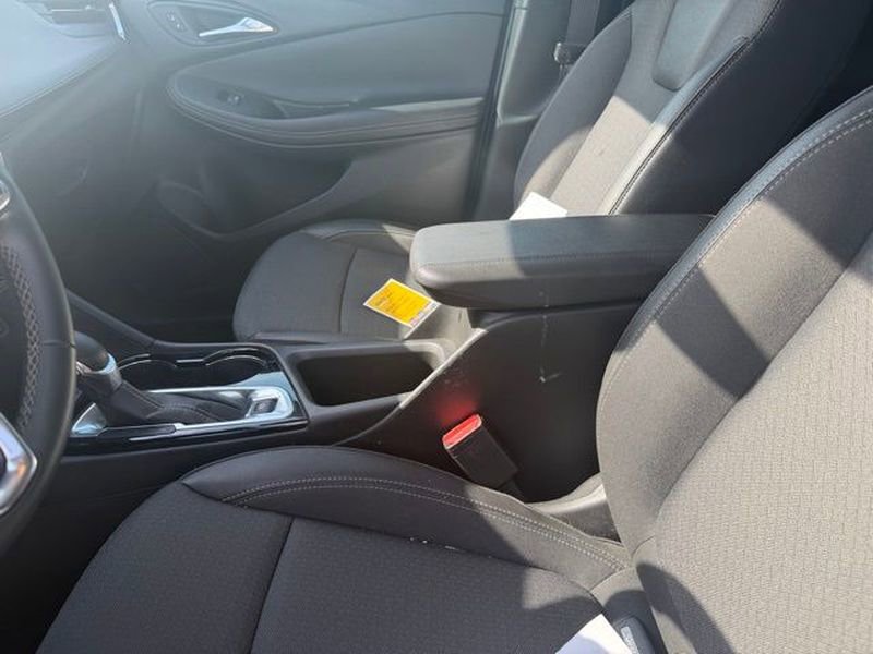 Used 2025 Buick Encore GX Preferred FWD image 10