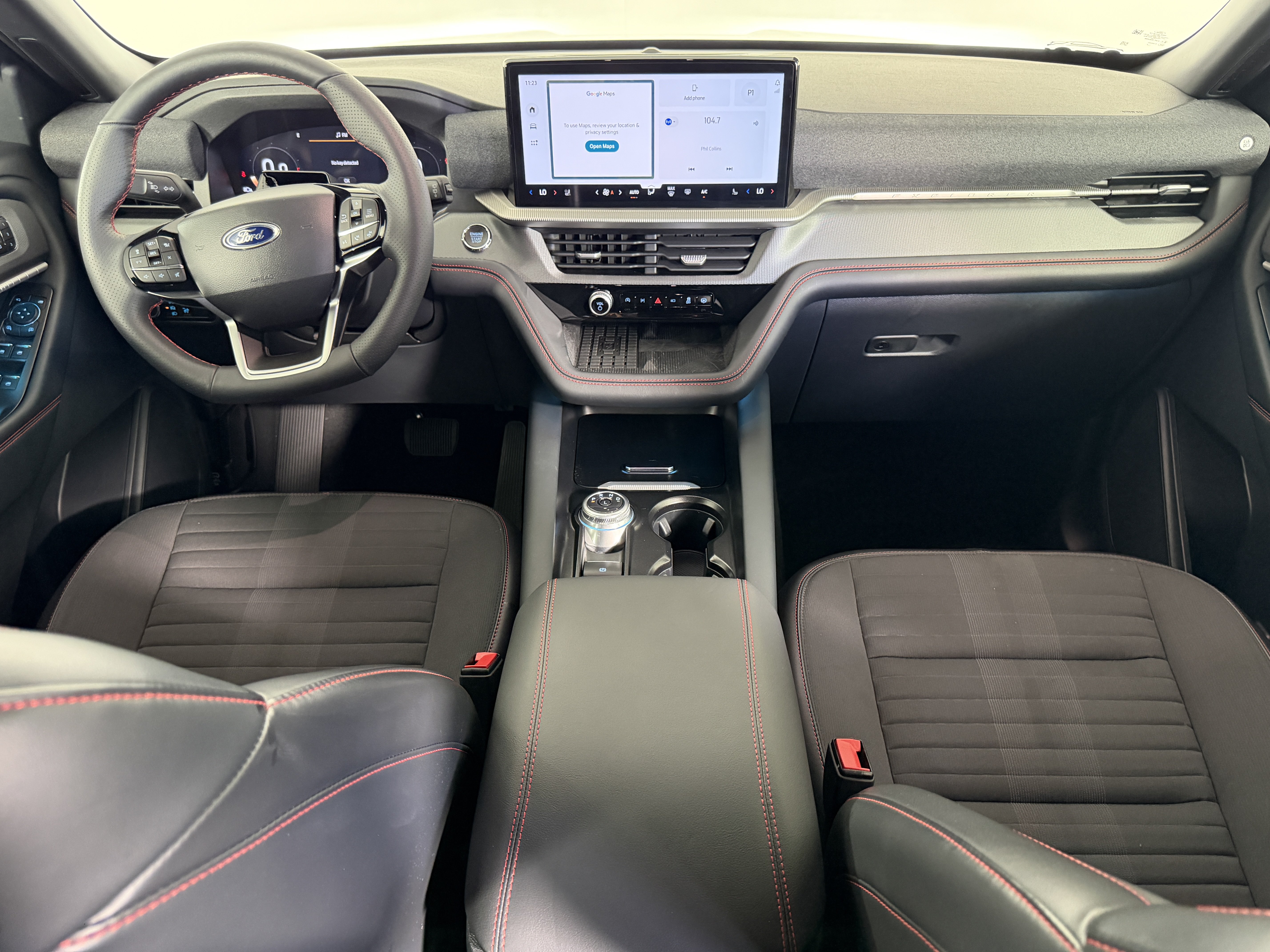 Certified 2025 Ford Explorer ST-Line w/ Premium Package RWD image 15