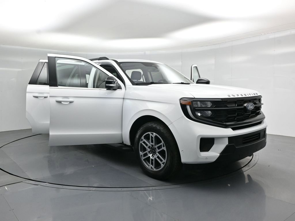 Certified 2025 Ford Expedition Max Active image 40