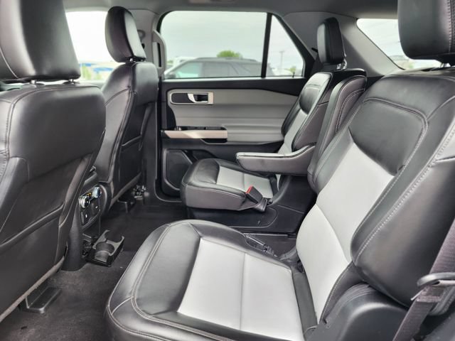 Certified 2023 Ford Explorer XLT w/ Equipment Group 202A AWD/4WD image 16