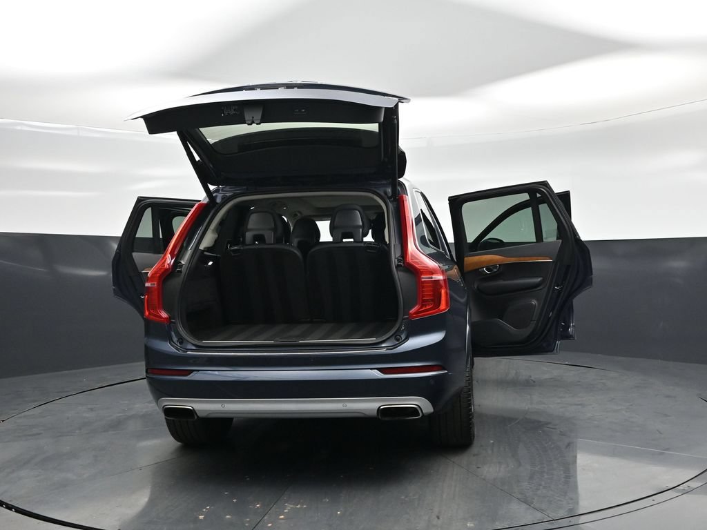 Used 2021 Volvo XC90 T5 Momentum w/ Protection Package Premier AWD/4WD image 35