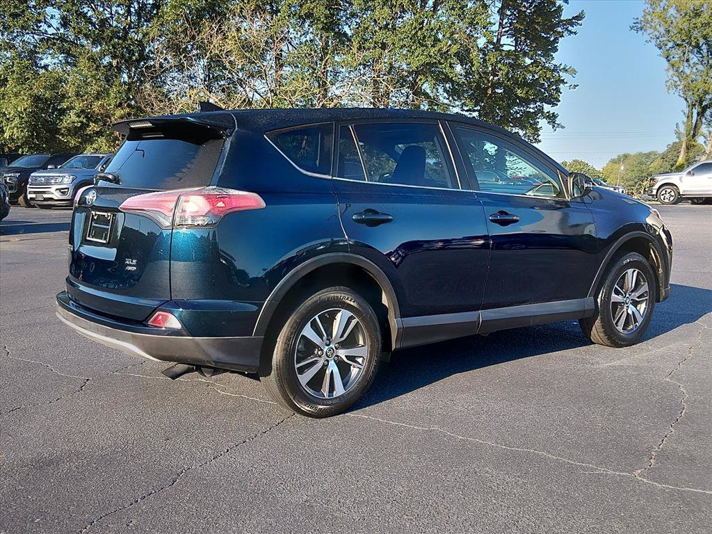 Used 2018 Toyota RAV4 XLE w/ All Weather Liner Package AWD/4WD image 4