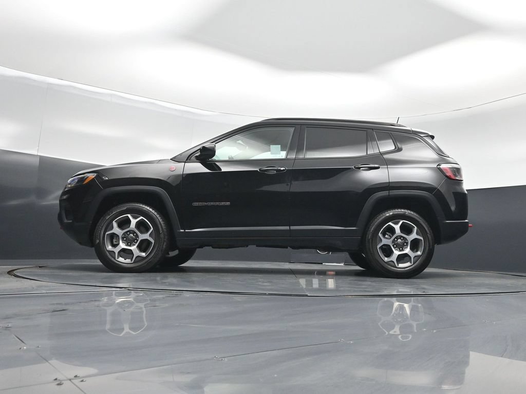 Used 2022 Jeep Compass Trailhawk AWD/4WD image 43
