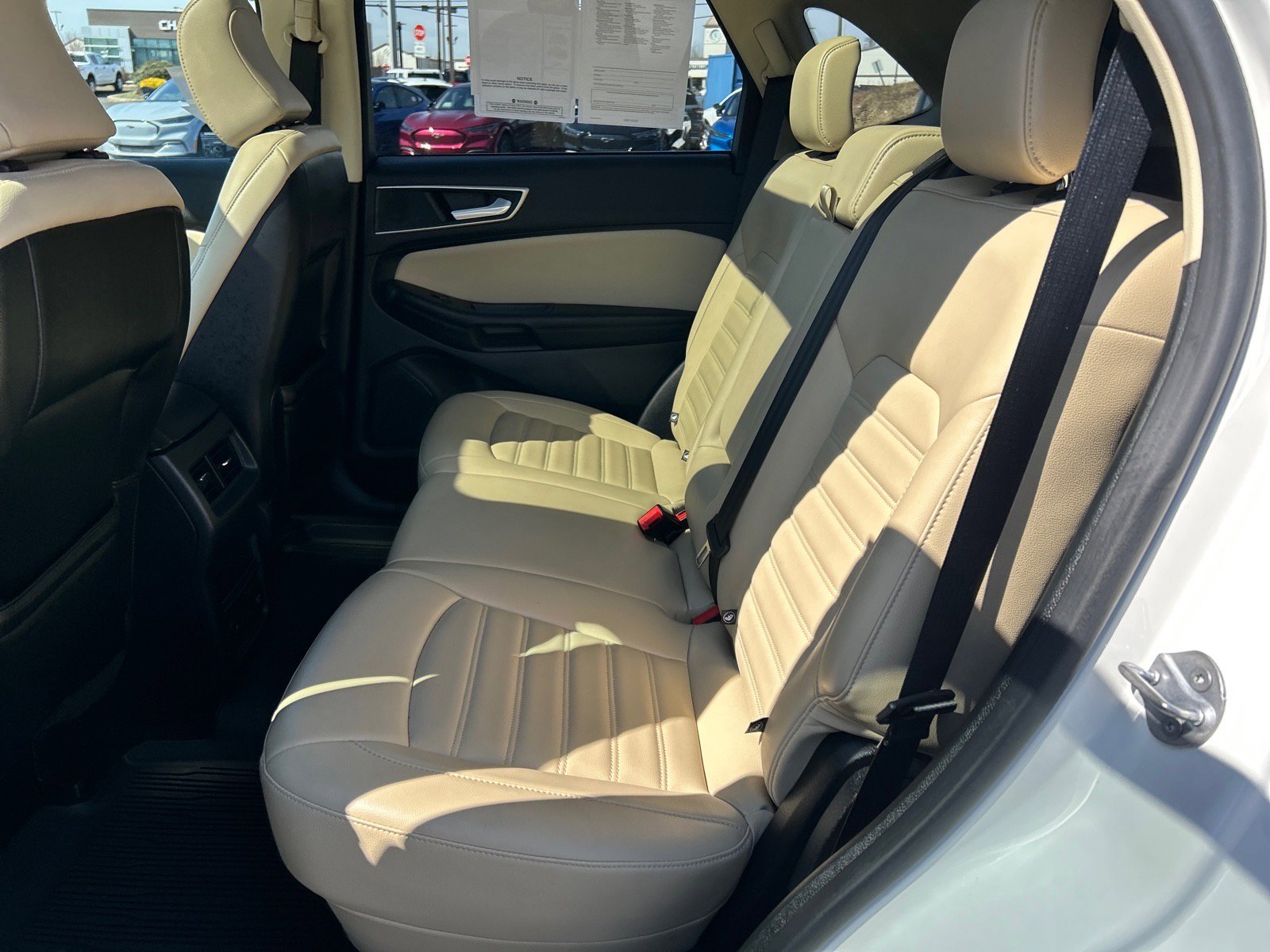 Certified 2022 Ford Edge SEL w/ Convenience Package image 8