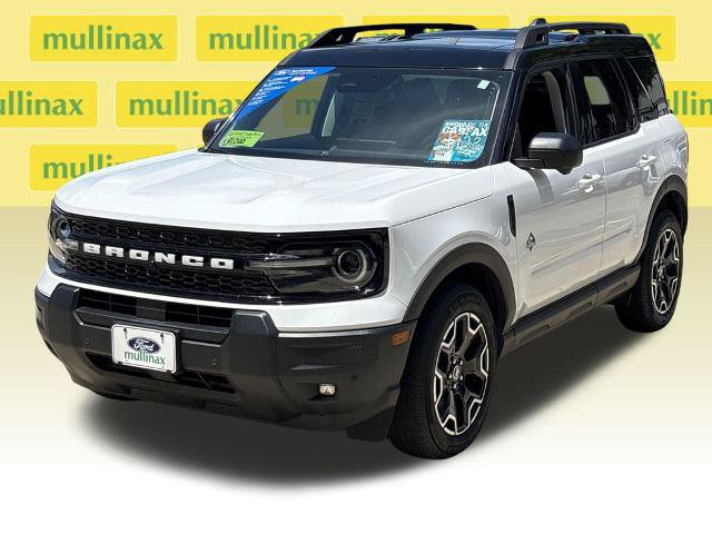 Certified 2025 Ford Bronco Sport Outer Banks w/ Outer Banks Tech Package+ AWD/4WD image 15