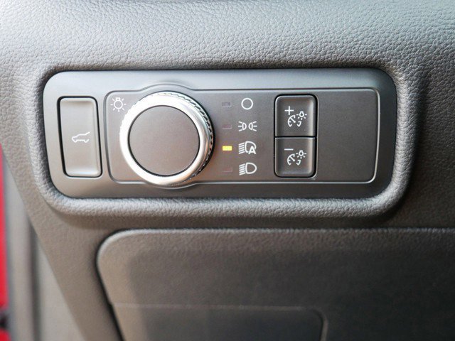 Certified 2022 Ford Explorer XLT w/ Class IV Trailer Tow Package image 25