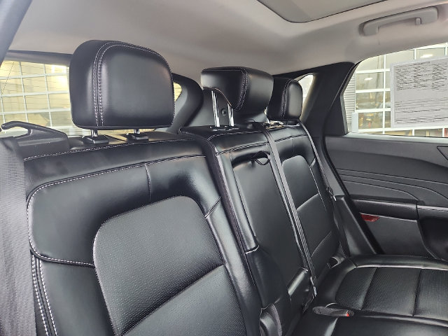 Certified 2025 Ford Escape Platinum AWD/4WD image 29