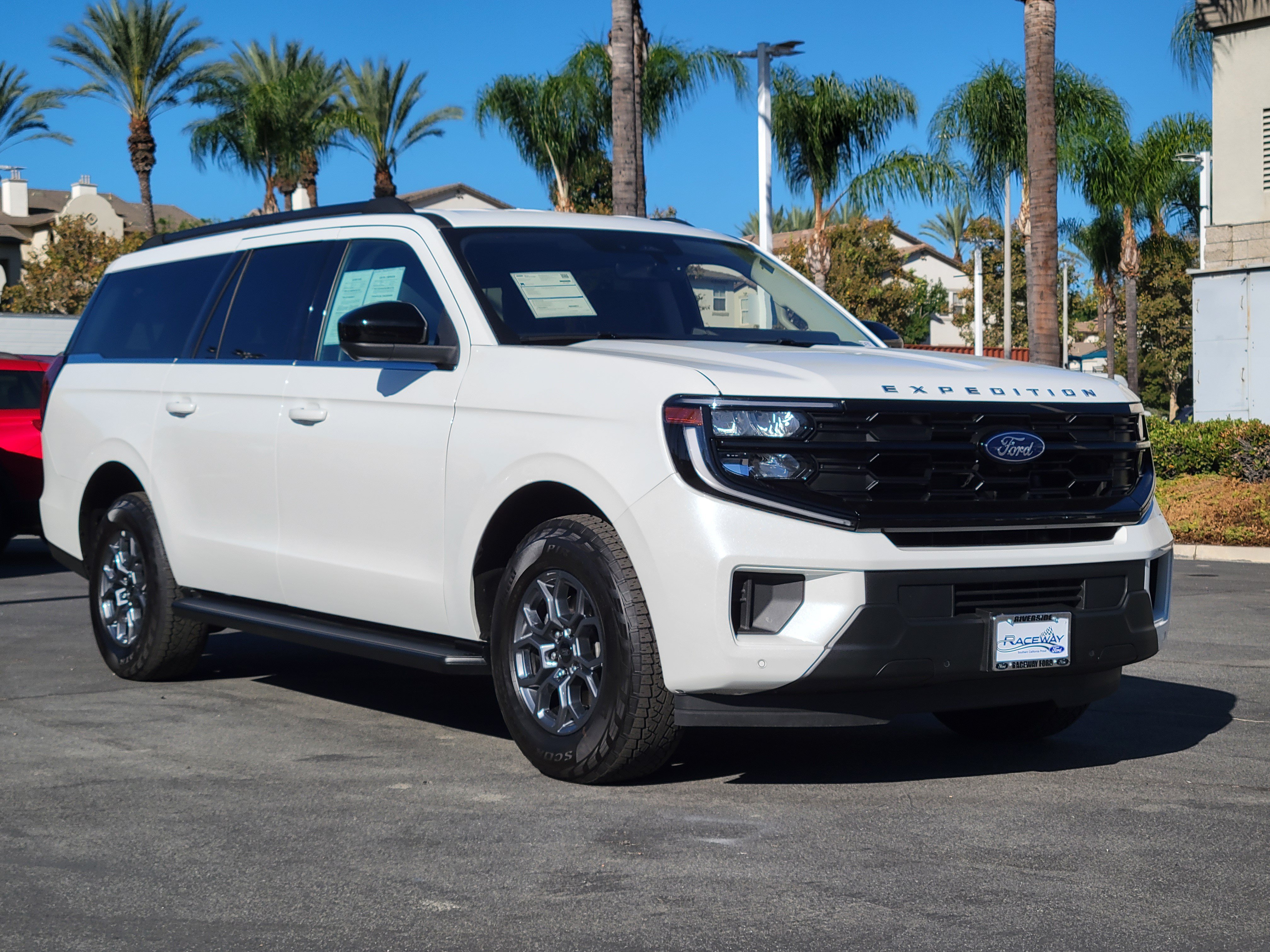Certified 2025 Ford Expedition Max Active AWD/4WD image 1