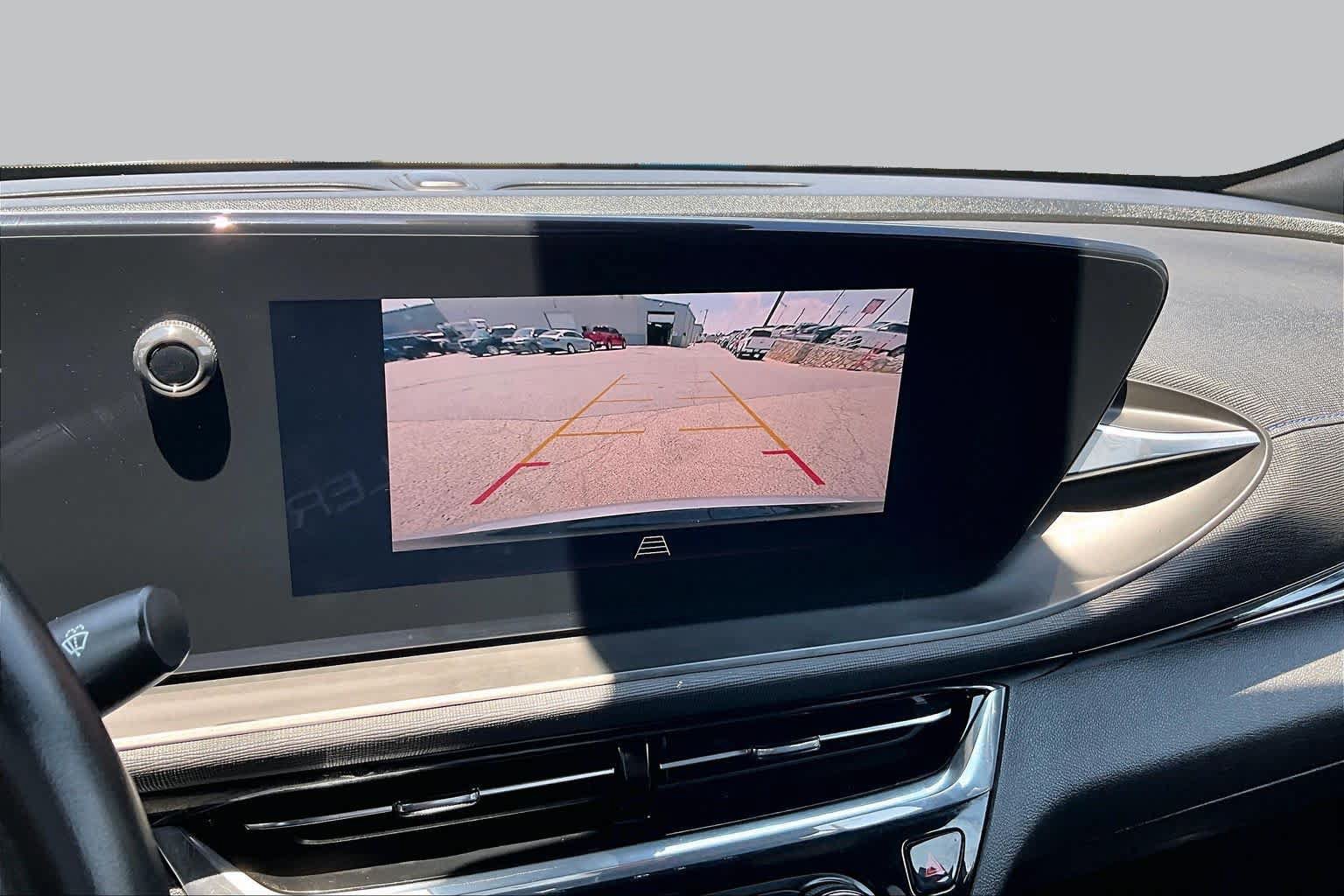 Used 2025 Buick Envista Sport Touring w/ Experience Buick Package FWD image 27