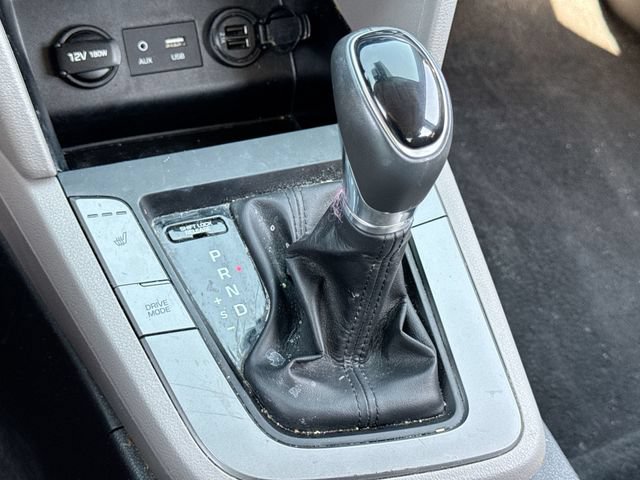 Used 2020 Hyundai Elantra Value Edition w/ Winter Weather Package FWD image 19
